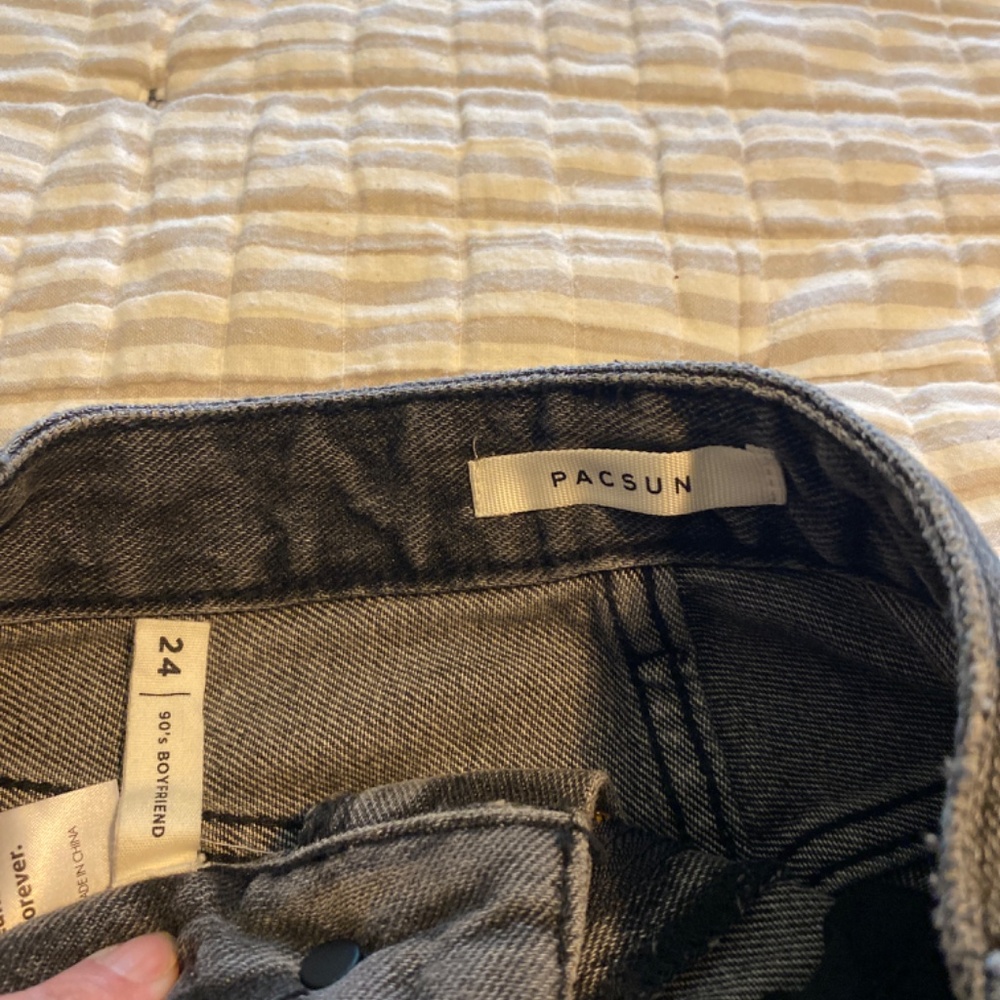 Jeans - Picture 3 of 4